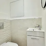Апартаменты Croisette Center, 100 M From The Sea *